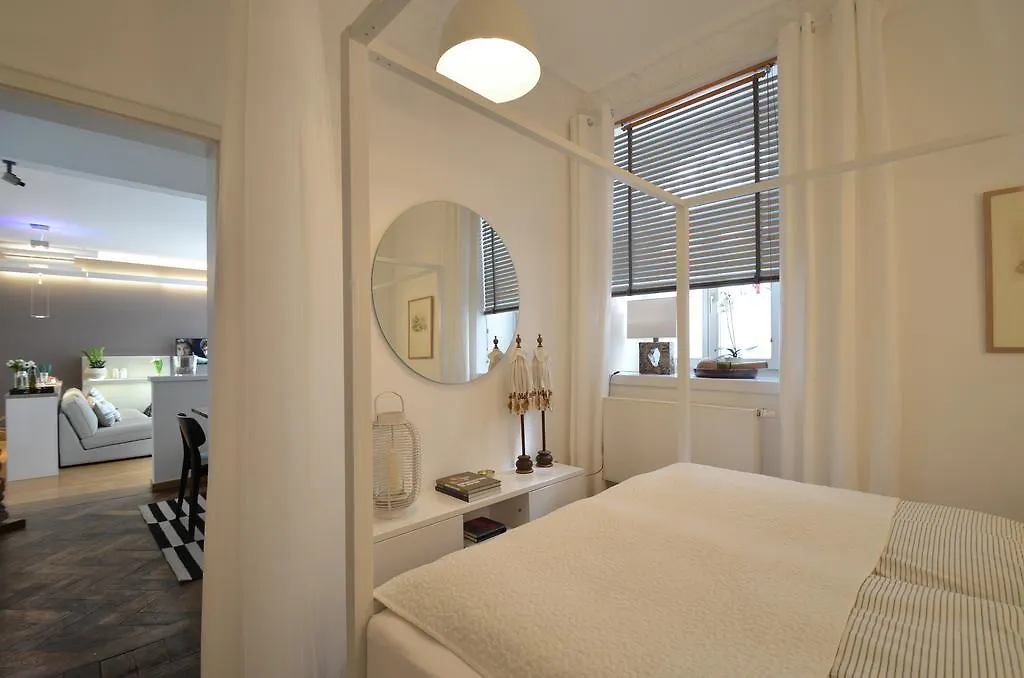 Asante Apartment Munich